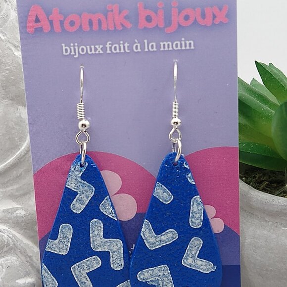 Handmade blue color polymer clay earrings. Boucles d'oreilles fait à la main - Picture 2 of 8